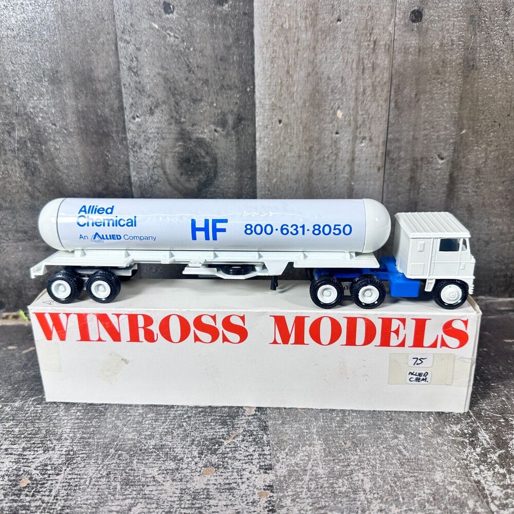 Winross Diecast Model 1/64 ALLIED CHEMICAL COMPANY HF TANKER SEMI‎ TRUCK